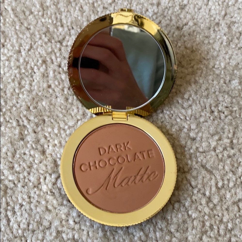 Too Faced dark chocolate soleil bronzer